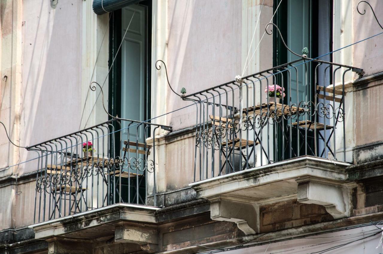 Готель Casa Del Corso Ачиреале Екстер'єр фото